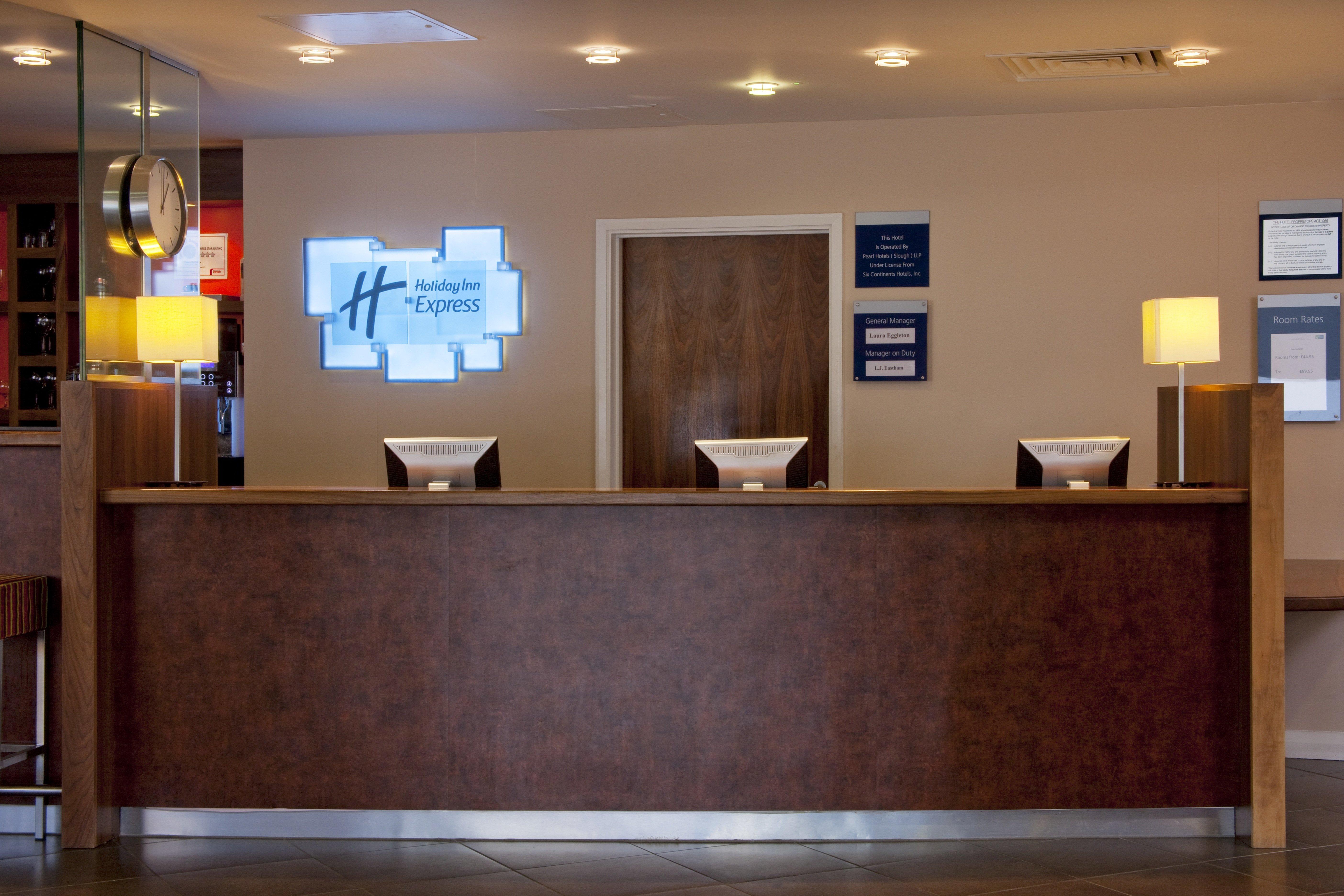 Holiday Inn Express Slough Inreriör bild